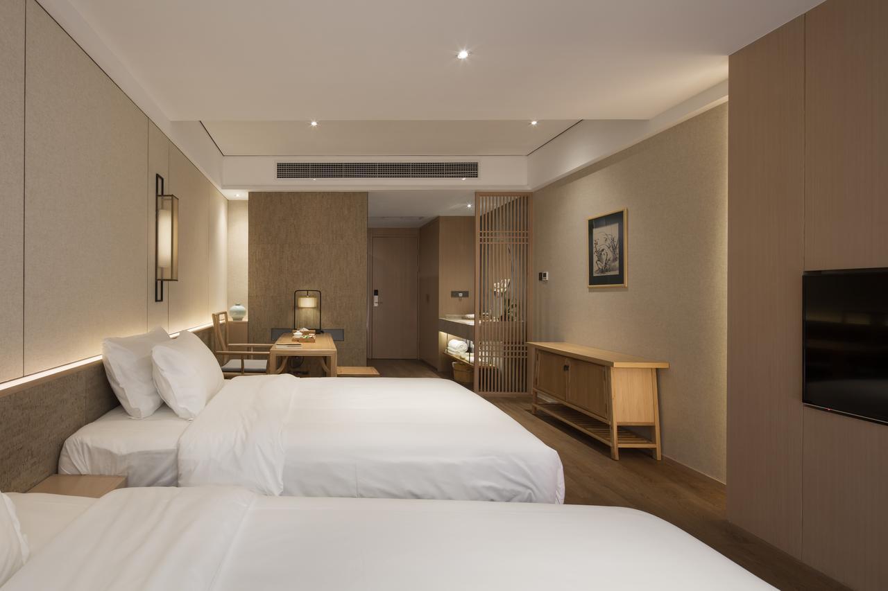 The Hidden House Hotel Chengdu Exterior photo