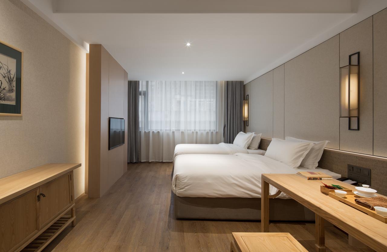 The Hidden House Hotel Chengdu Exterior photo