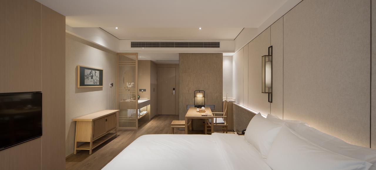The Hidden House Hotel Chengdu Exterior photo